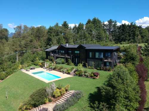 Casa Nehuen con vista panorámica al Lago Villarrica